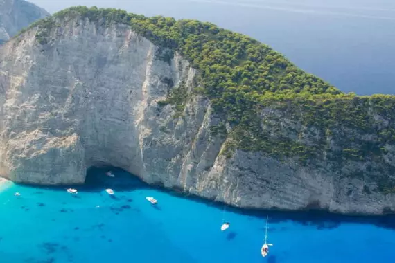 Zakynthos, Grèce: vue aérienne de la plage de Navagio